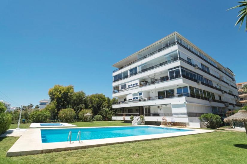Apartamento Rio Mar Marbella Exterior photo